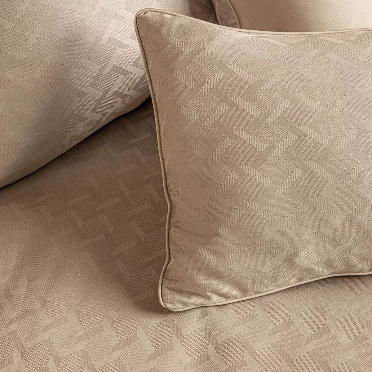 Taie d'oreiller satin de coton motif jacquard beige Adagio lin