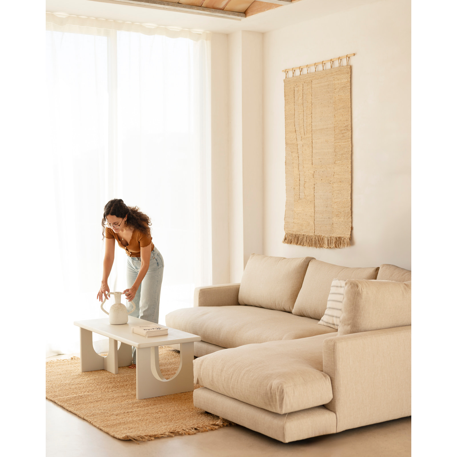 Table basse en microciment en 120x50cm Hauteur: 40 Longueur: 120 Largeur: 50