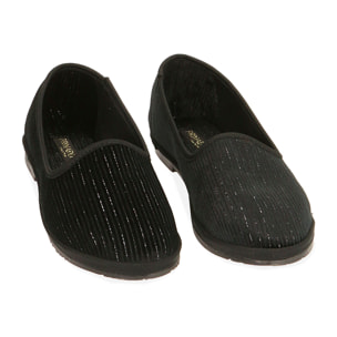 Slip-ons de terciopelo negro