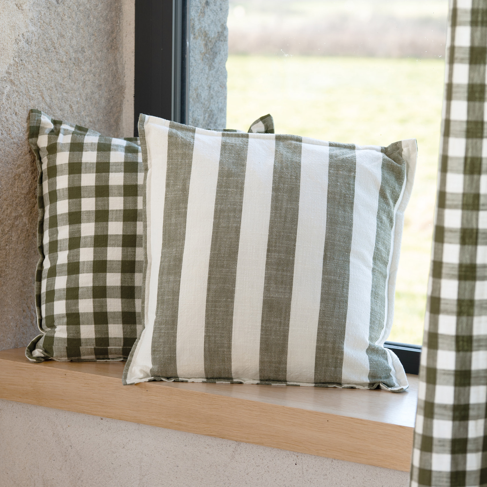 Housse de coussin 100% coton rayures et vichy LOURMARIN - Kaki