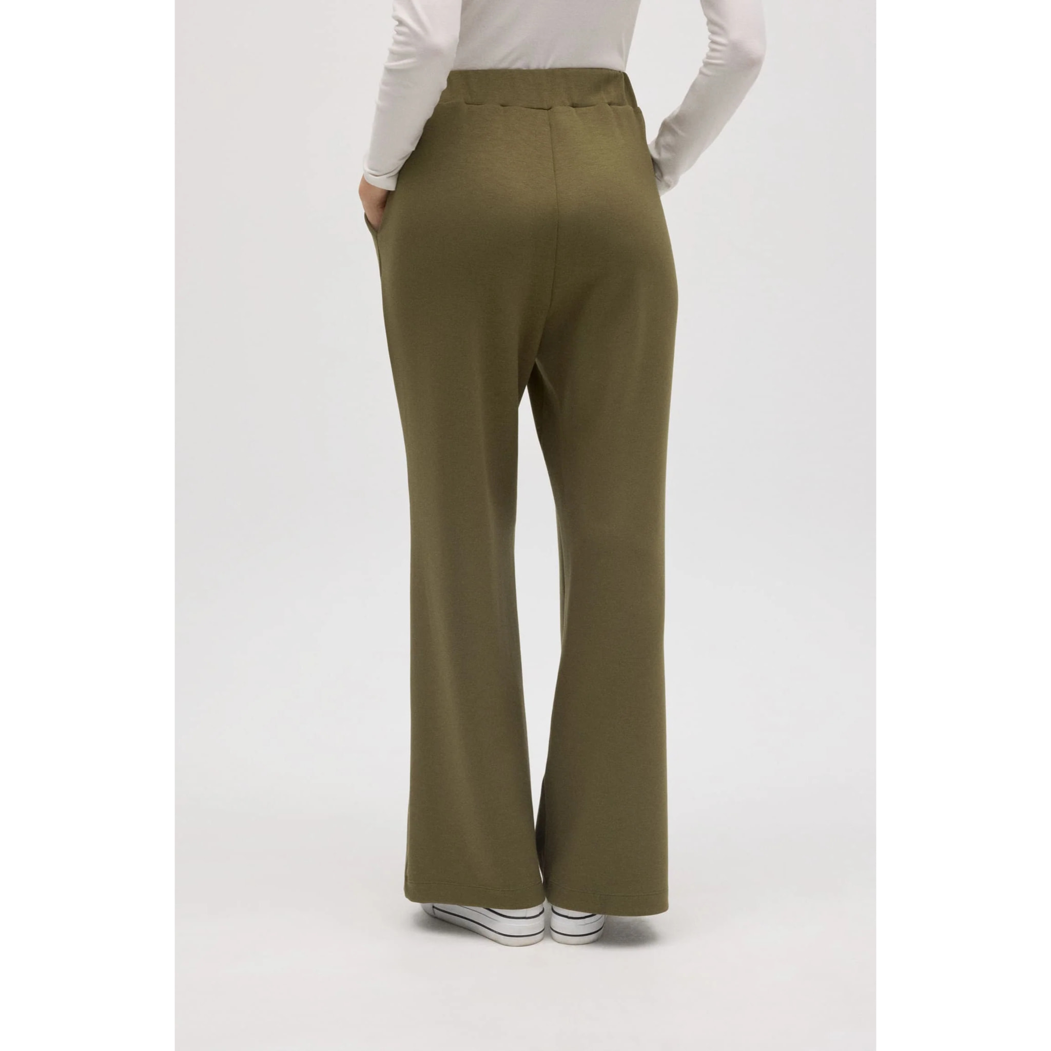 Pantaloni dritti fluidi verdi