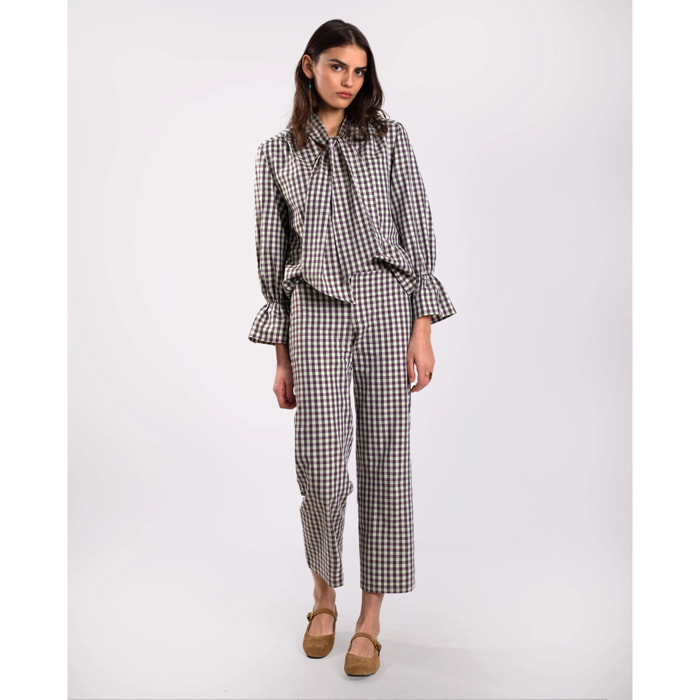 Pantalón de mujer recto cropped.