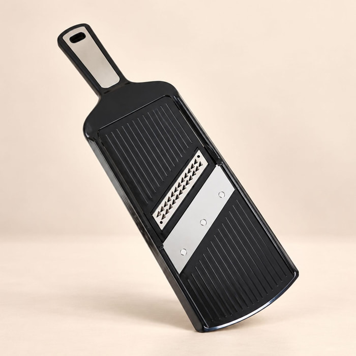 Mandoline avec poignée en plastique noir