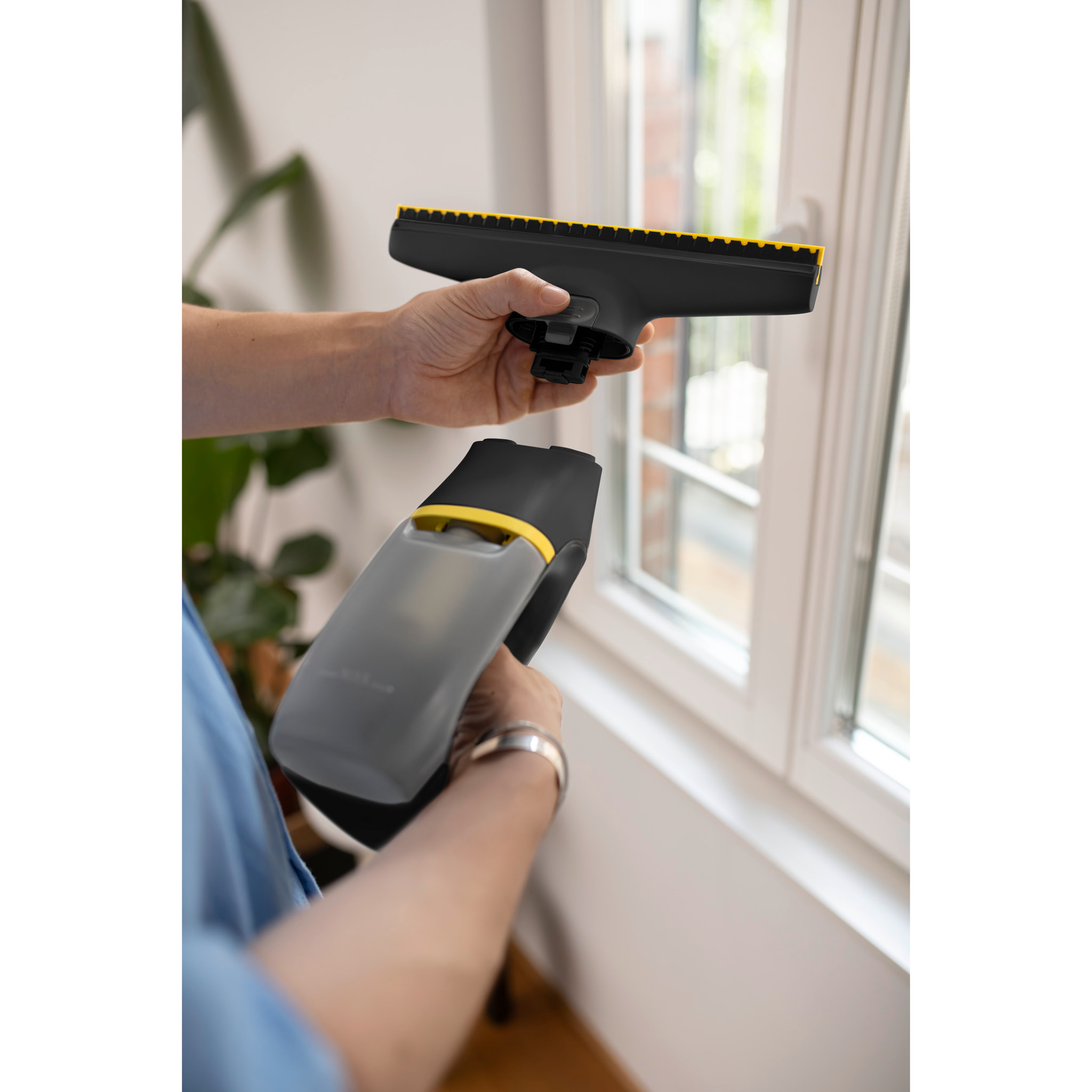 Nettoyeur de vitres KARCHER WV 2 Universal Precision + Black - chargeur USB-C