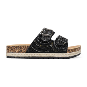Sandalias de plataforma negras con piedras y hebillas