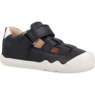 Sandalias Niño de la marca GEOX  modelo B STEPPIEUP BOY NEGRO