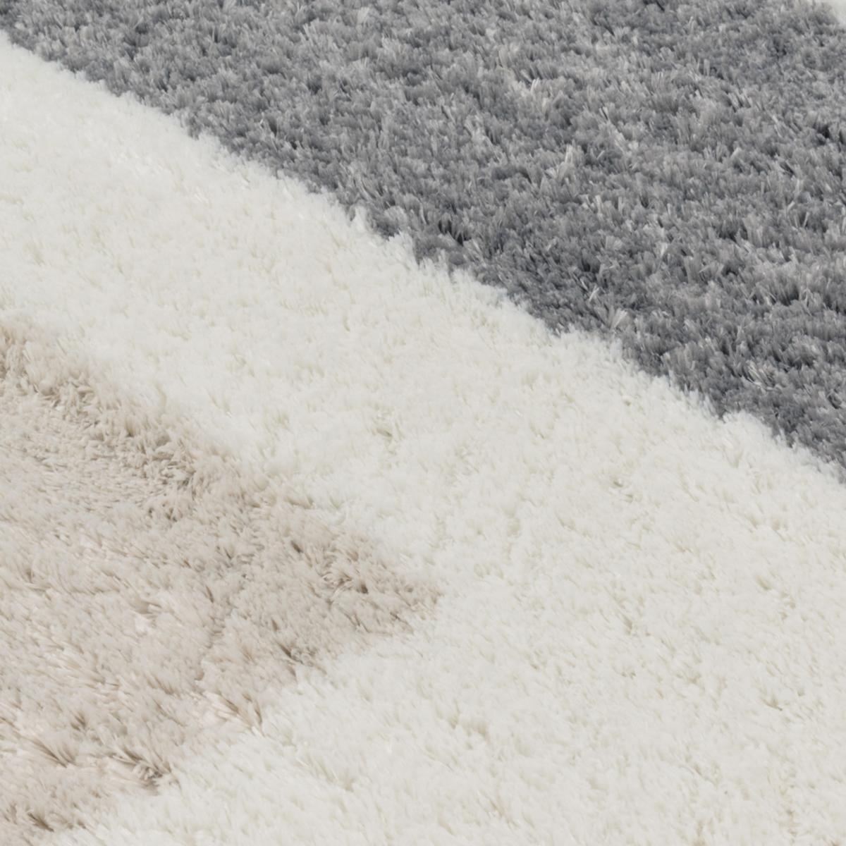 Tapis shaggy tissé motif géométrique BUHU