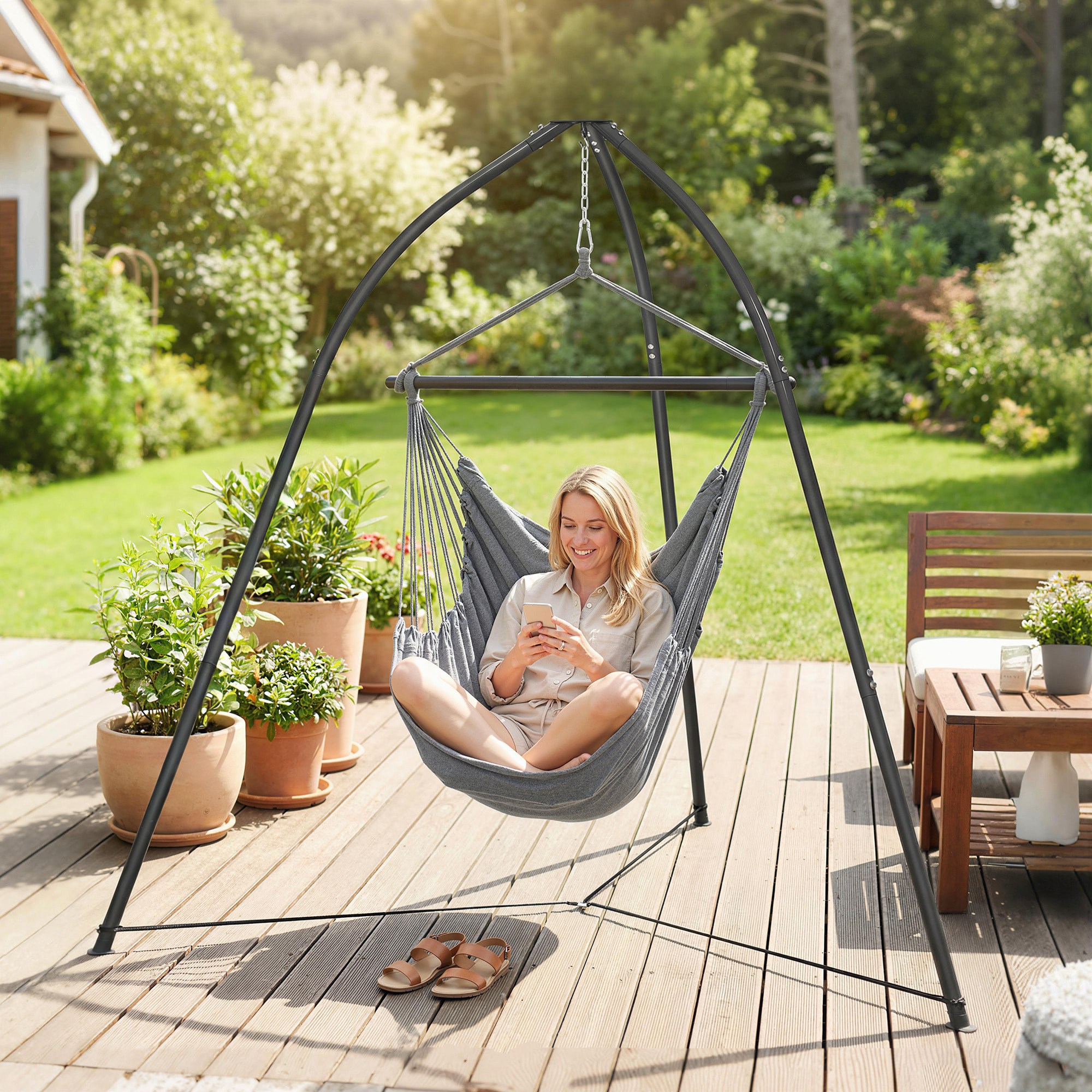 Soporte para Silla Colgante Triangular Altura 210 cm, con Cadena Ajustable, Base Estable, Resistente a la Intemperie, Estructura de Silla Colgante para Patio, Jardín, Carga 150 kg, Negro