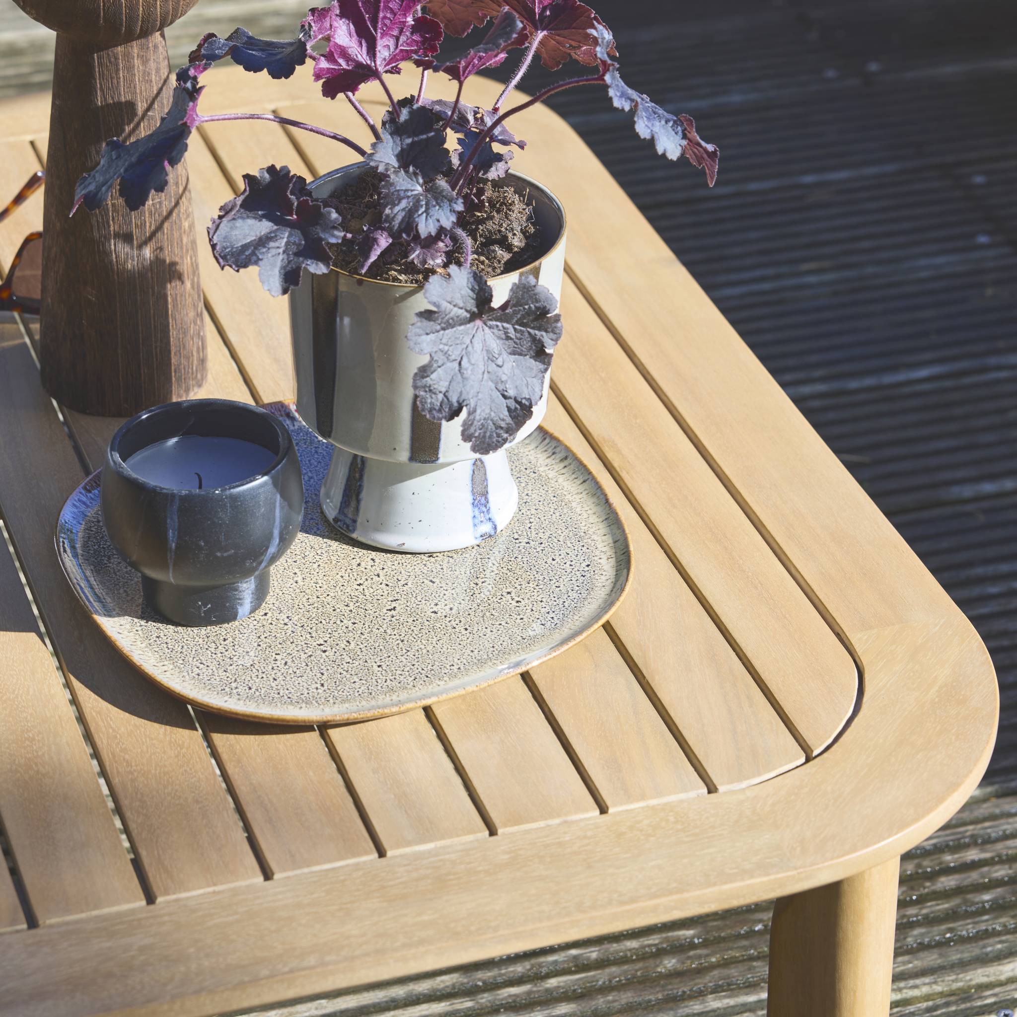 Salon de jardin d'angle en acacia 5 places beige BURGOS. table carrée