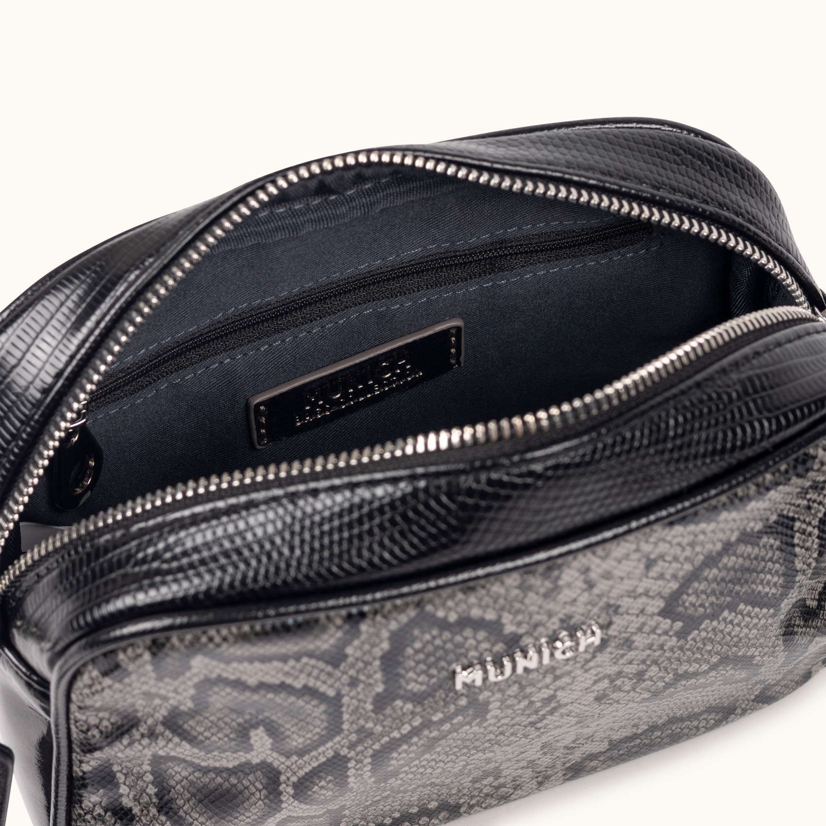 Bandolera Camera Bag con Estampado Animal y Acabado Metalizado BLOCK FUN BLACK LIZARD CROSSBODY CAMERA
