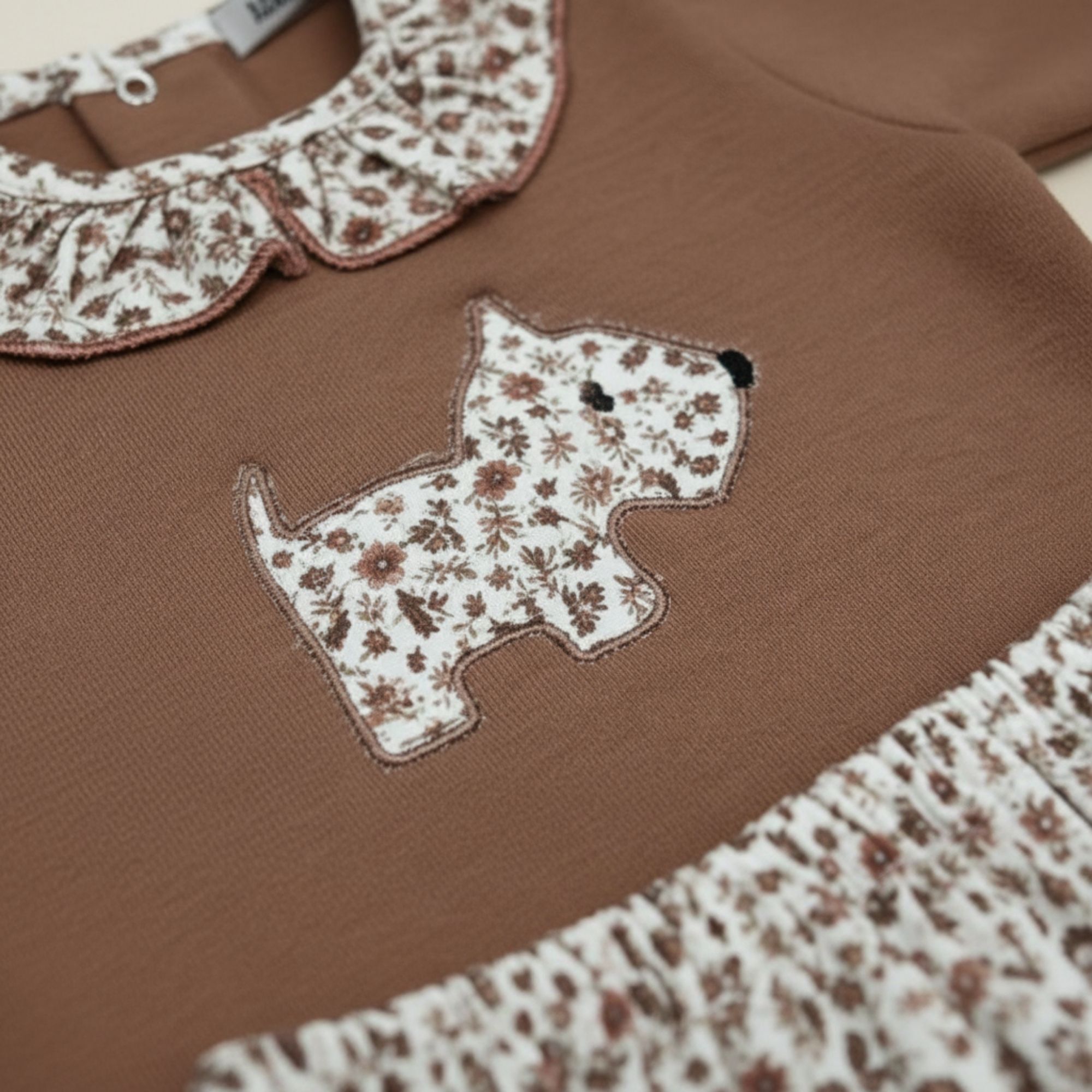 Conjunto Ranita Niña Felpa Floresta