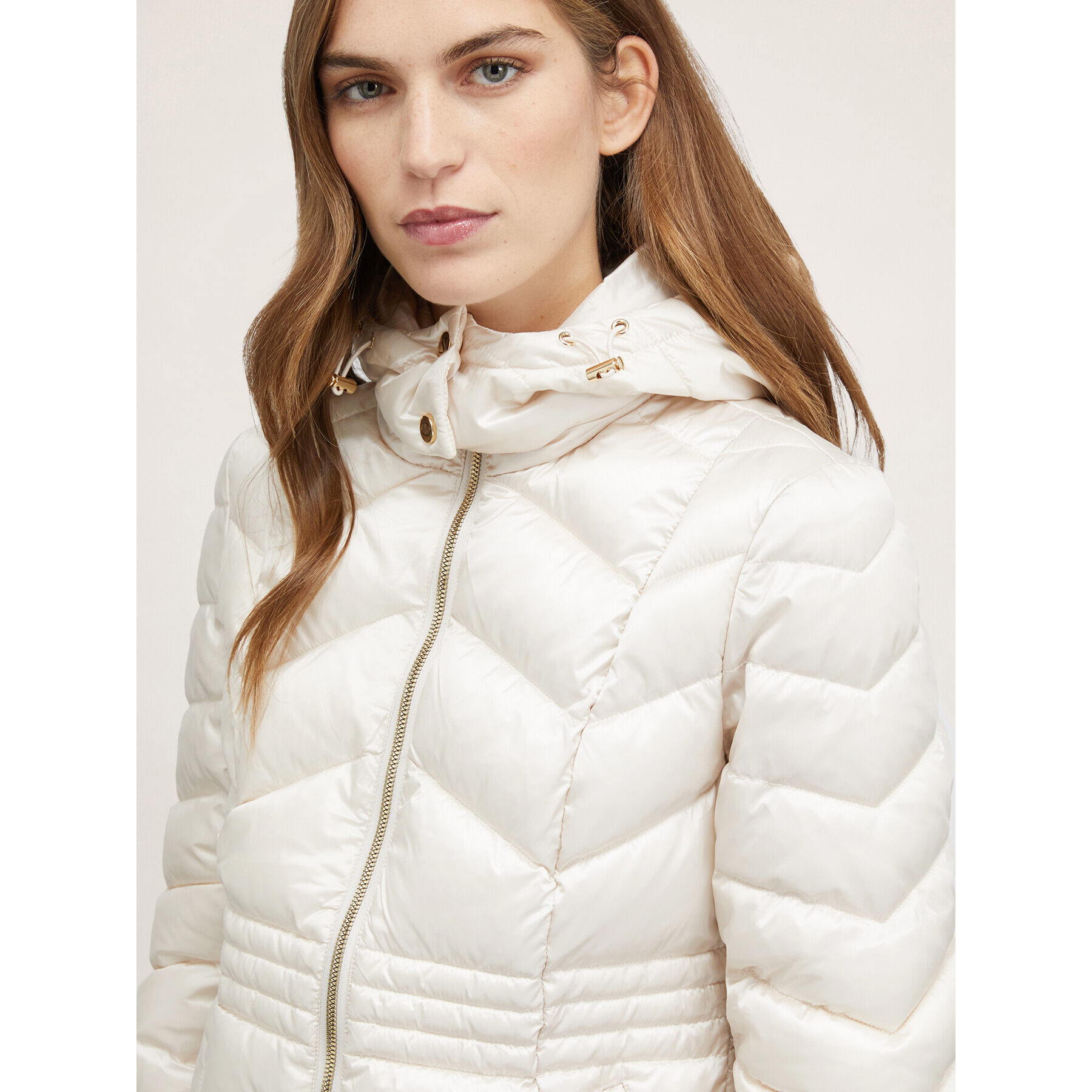 Motivi - Chaqueta acolchada con capucha - Blanco