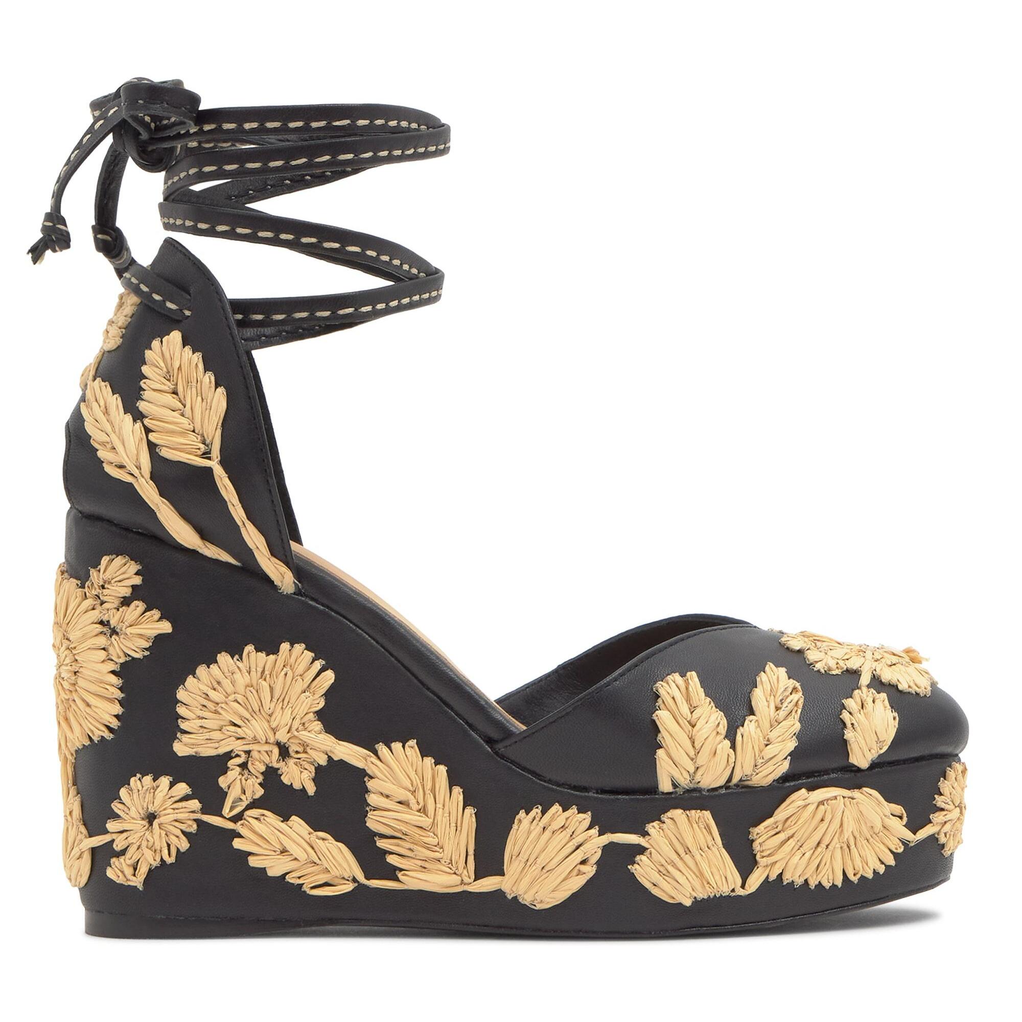 Alpargata Carmela cuña de yute en napa con motivos florales bordados y cintas