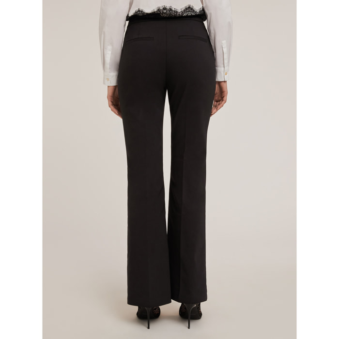 Motivi - Pantaloni flare in tessuto compatto - Nero