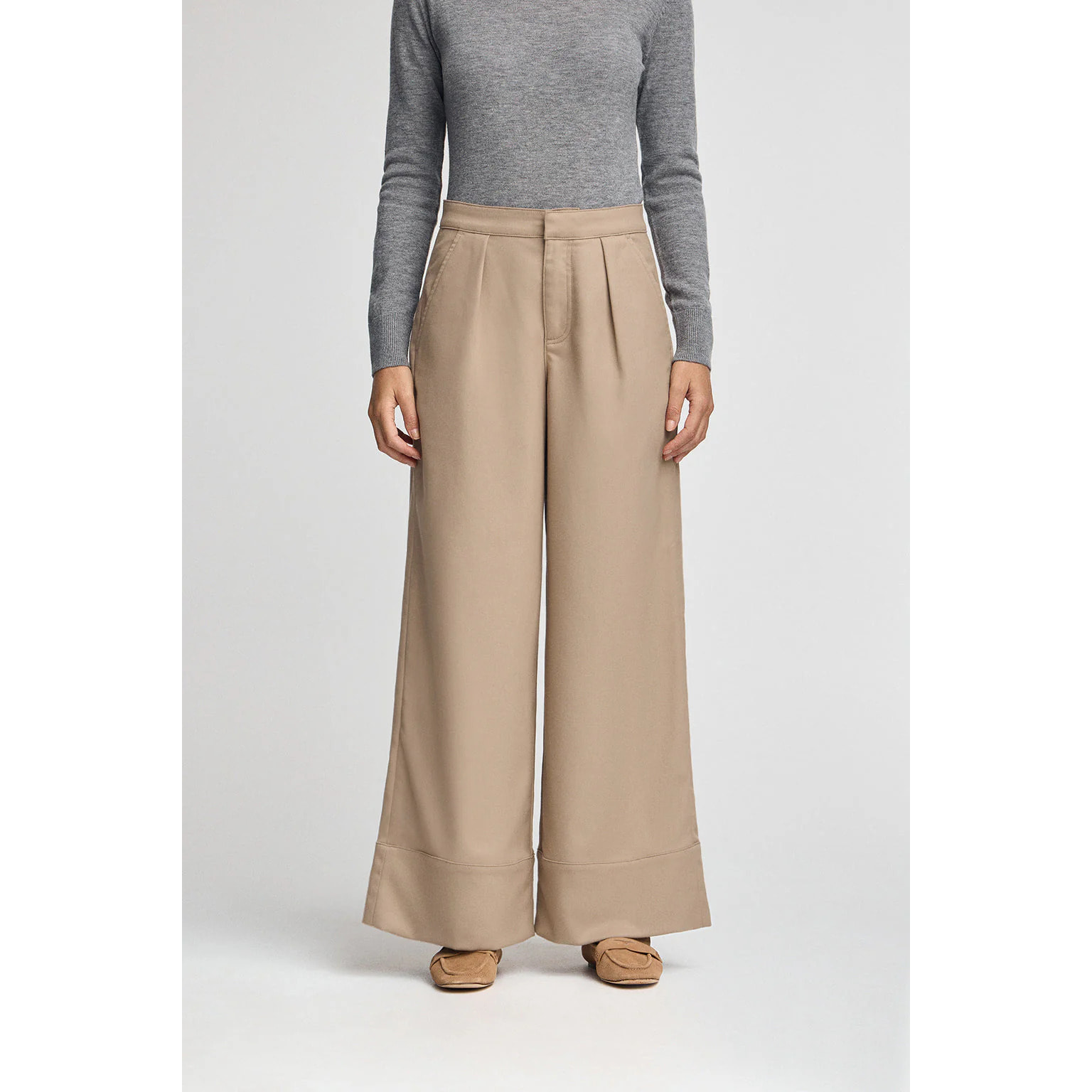 Pantalón camel de corte ancho con detalles Polo Club