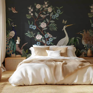 Papier peint panoramique oiseaux et nature élégante fond sombre Intissé