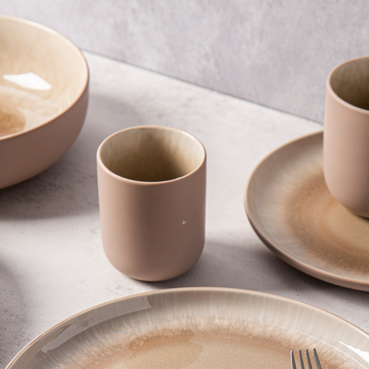 Lot de 4 tasses taupe - "iris"