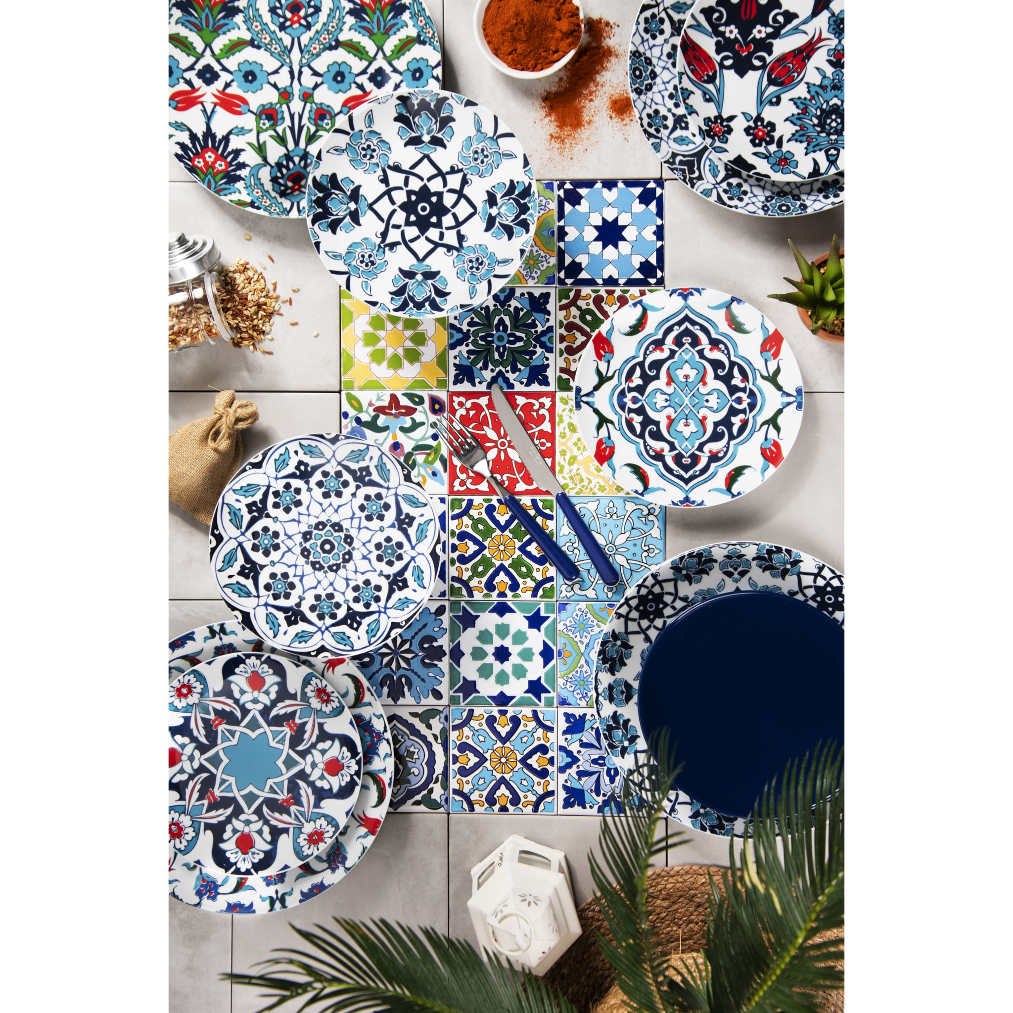 Service 18 assiettes Excelsa Topkapi, porcelaine et stoneware, multicolore