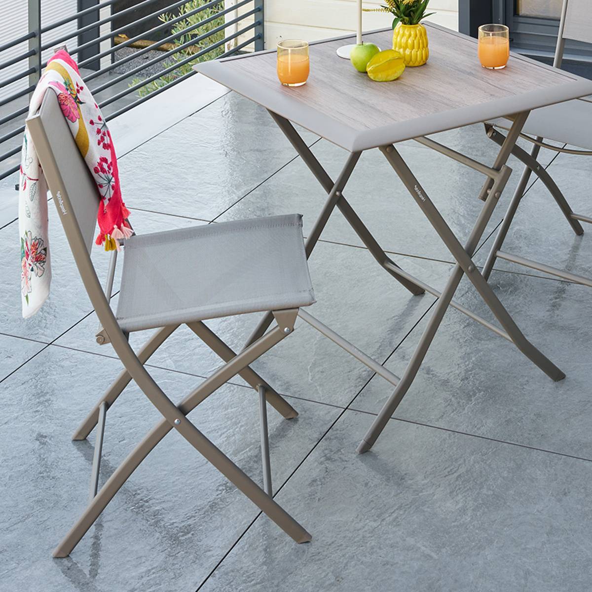 Lot de 4 Chaises de jardin Modula pliables noisette