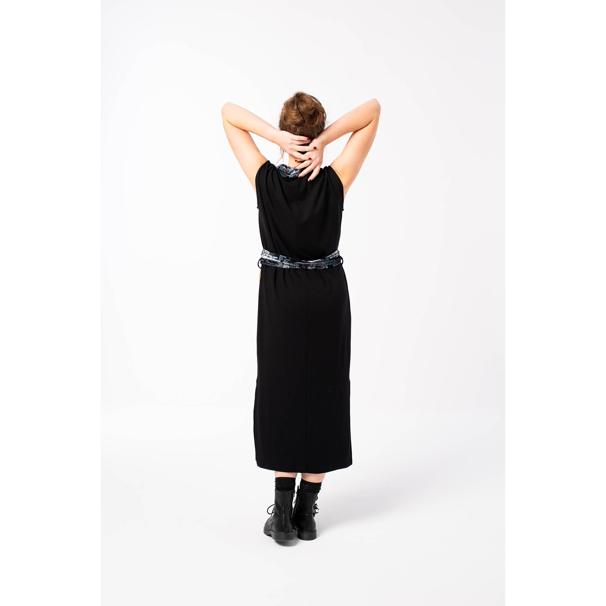 Mamatayoe Ottonian. Vestido Midi Estampado para Mujer de Color Negro para Otoño Invierno. Vestido Recto Sin Mangas de Punto Roma con Cuello Vuelto de Estilo Elegante y Sofisticado.