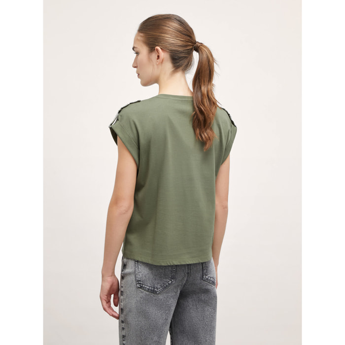 Motivi - T-shirt con mostrine di paillettes - Verde