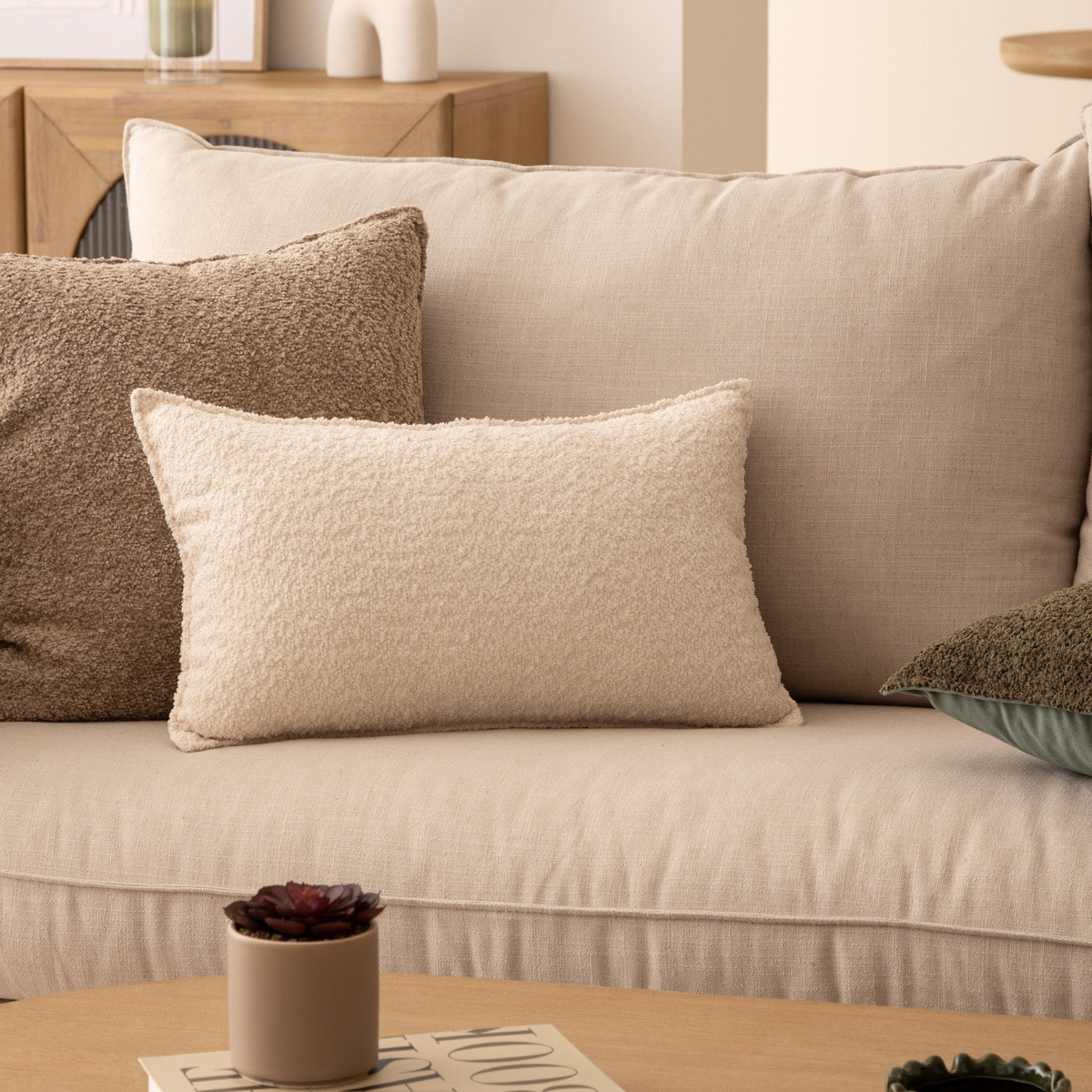 Coussin bouclette Soana blanc ivoire 30x50cm