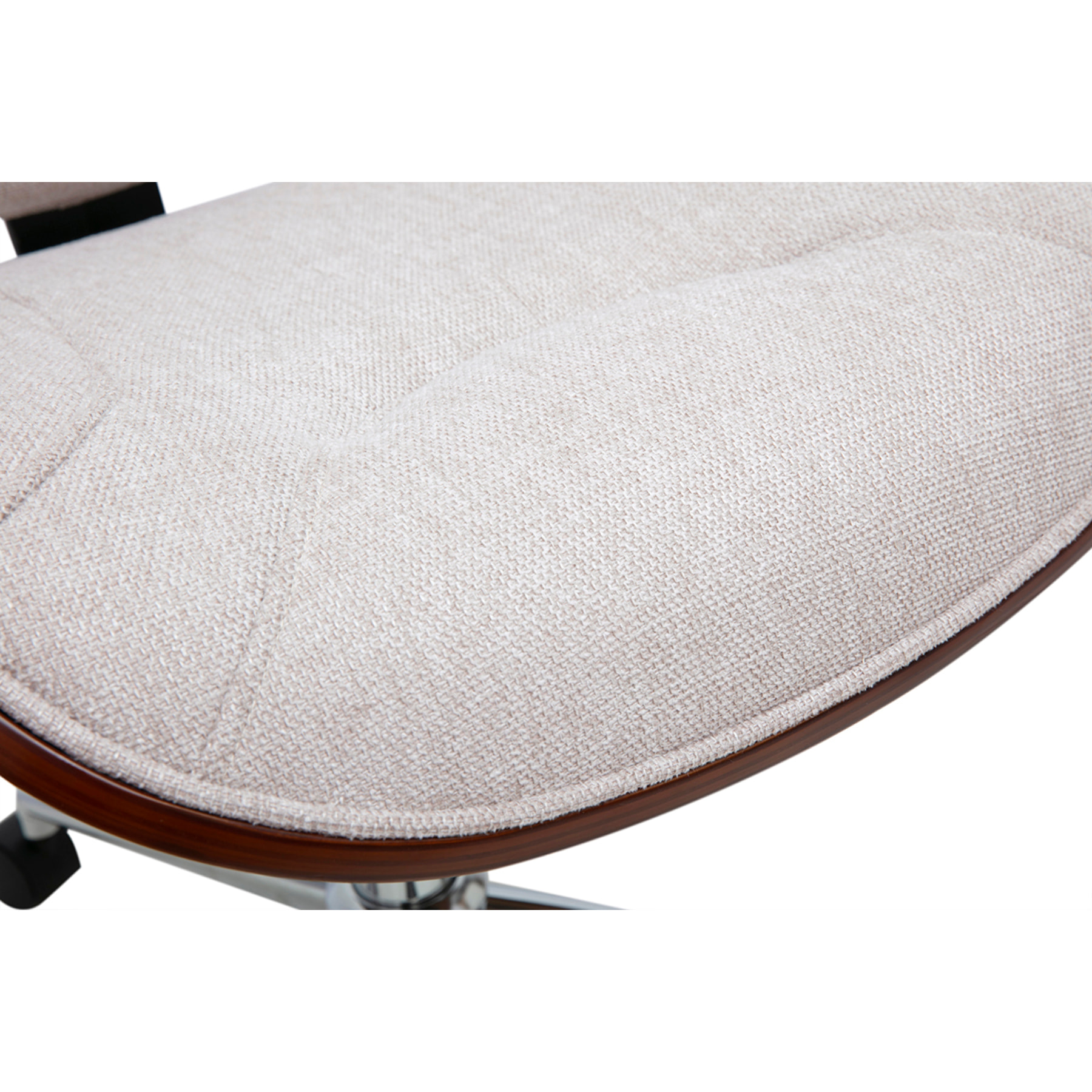 Chaise de bureau à roulettes design en tissu effet velours texturé beige, bois foncé et acier chromé YORKE