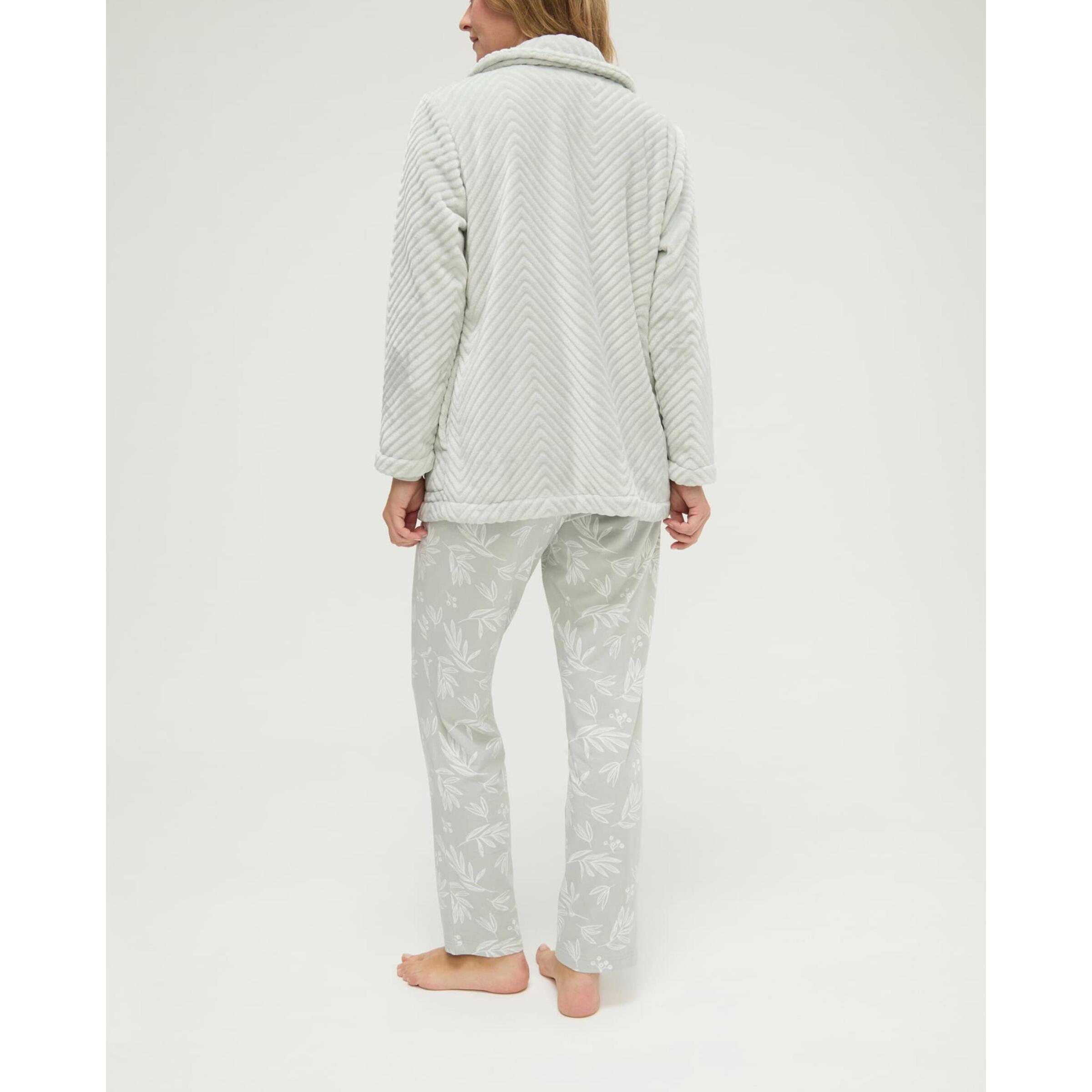 Conjunto mujer de pijama con bata de espiga