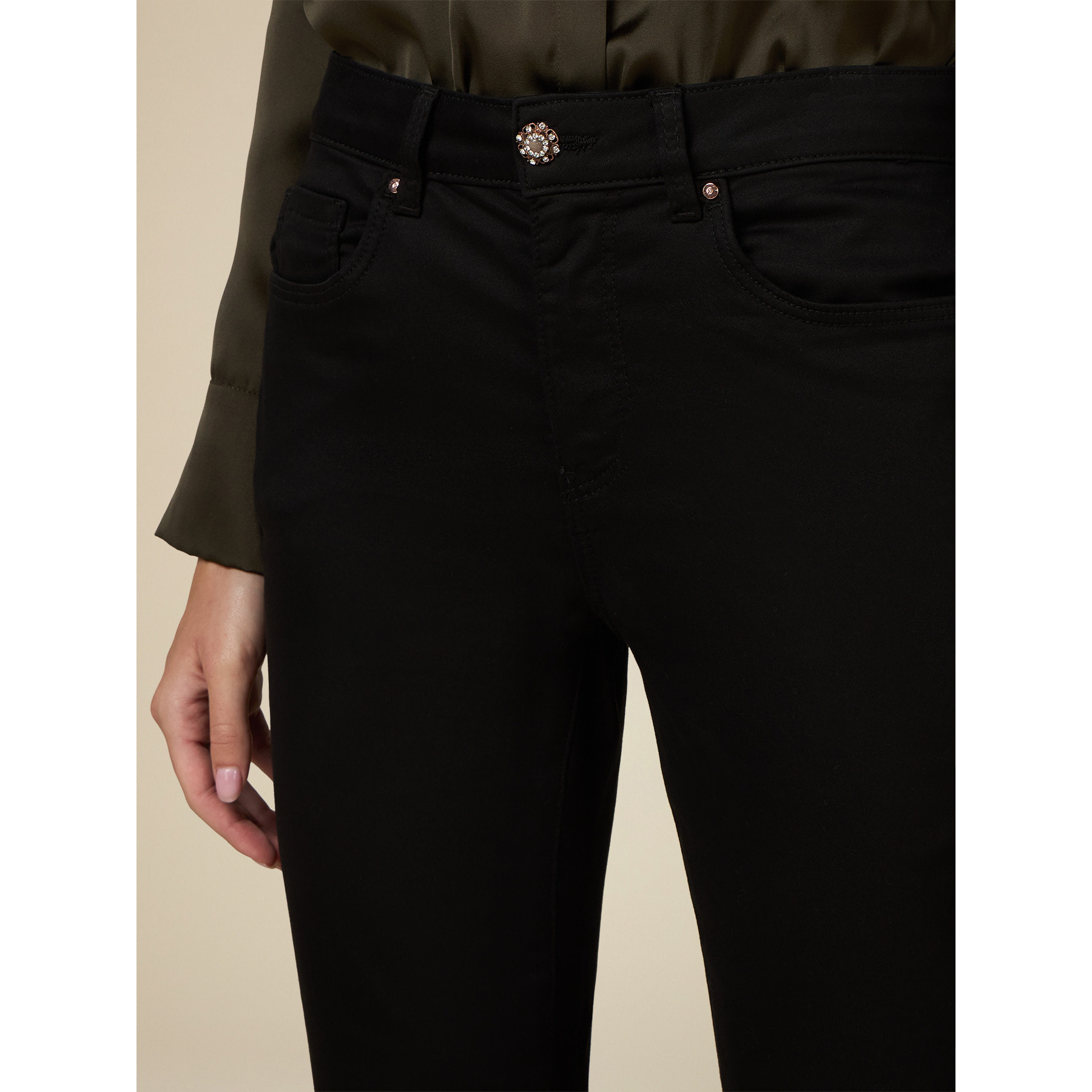 Oltre - Pantalones skinny en mezcla de tencel - Negro