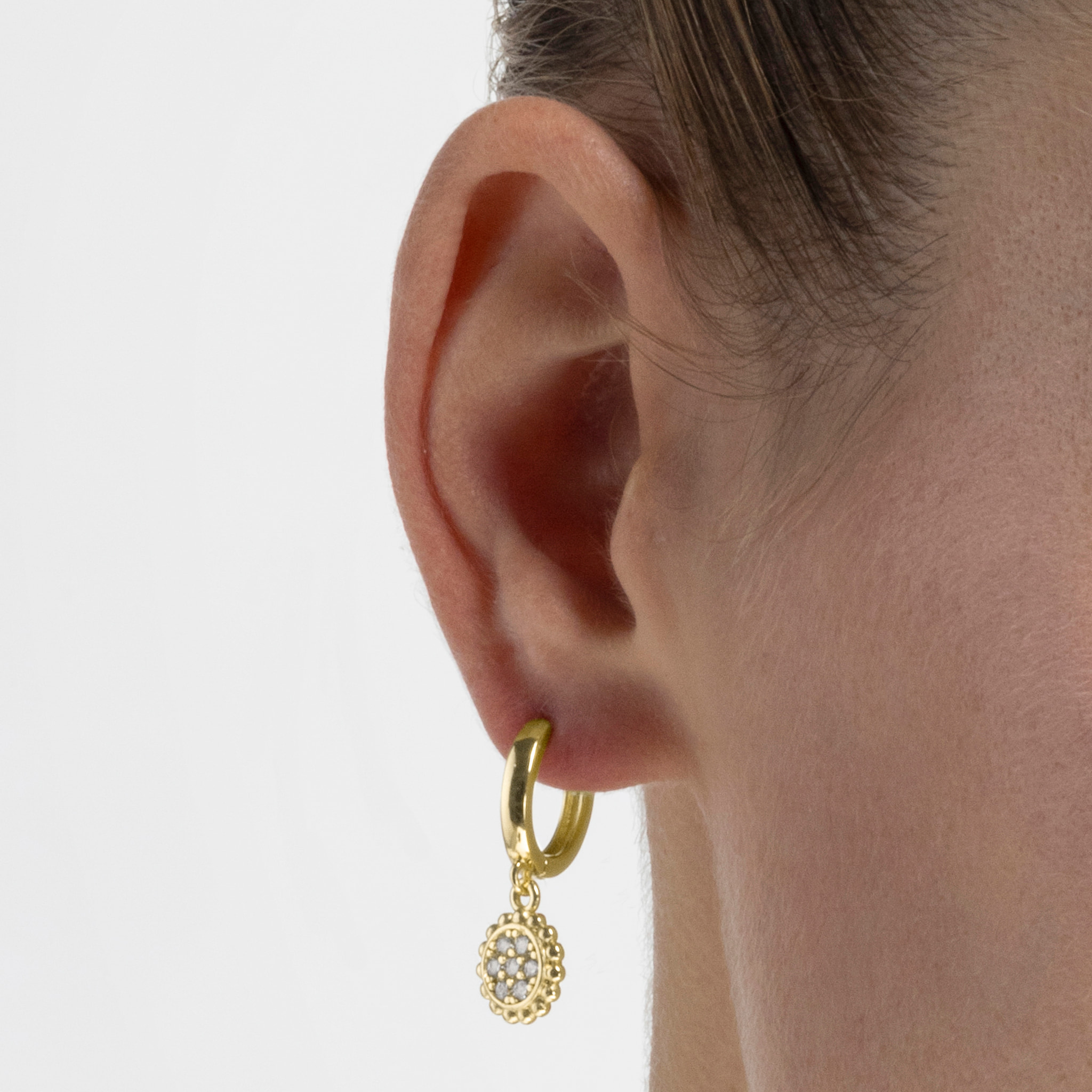 Pendientes de Circonita Brillante acabados en oro amarillo de 18k