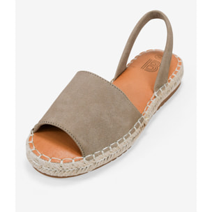 Alpargatas planas taupe con esparto