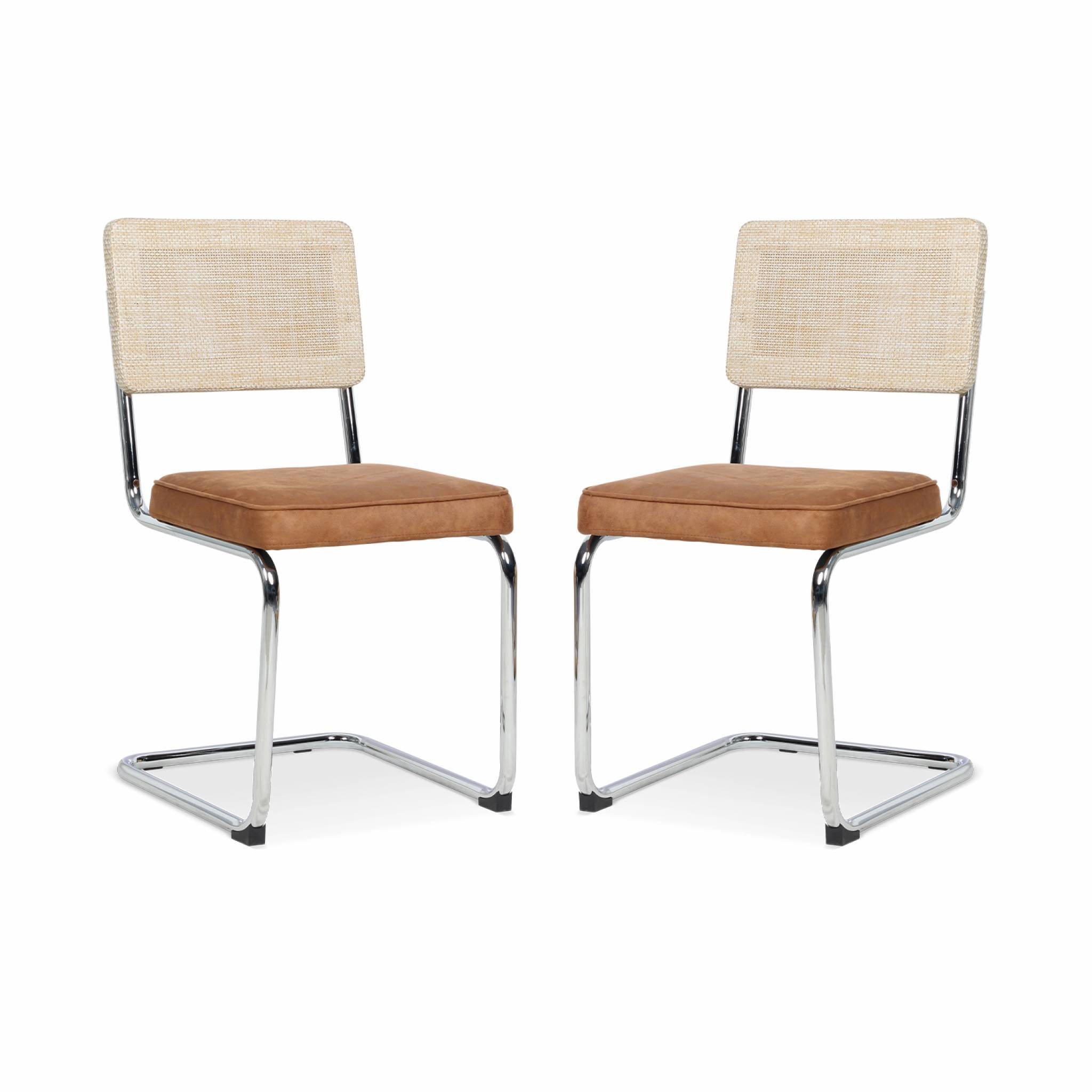2 chaises cantilever - Maja - tissu marron clair et résine effet rotin. 46 x 54.5 x 84.5cm