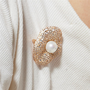 Broche con Perla Blanca acabado oro 18k