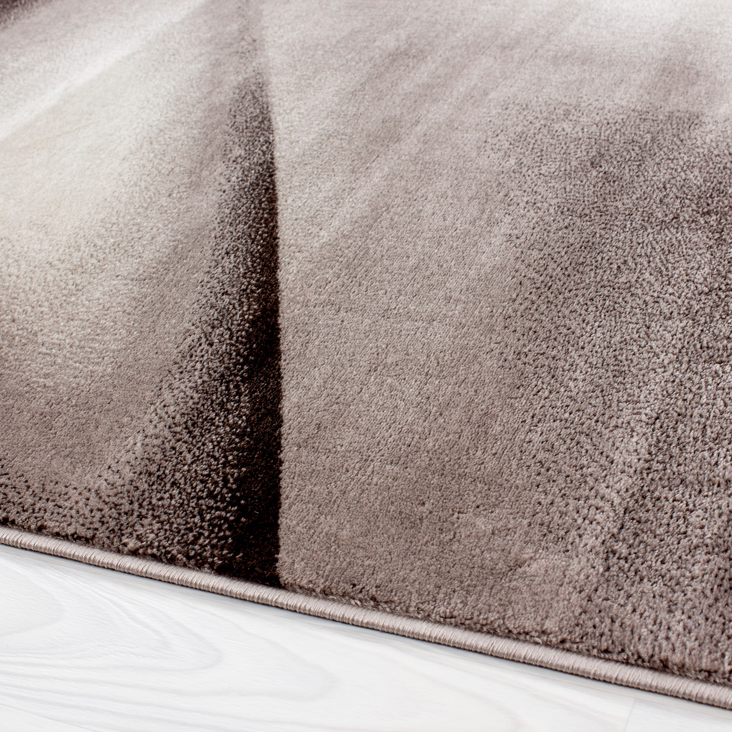 MIAMI - Tapis de salon à motif graphique marron - MIA6590MAR