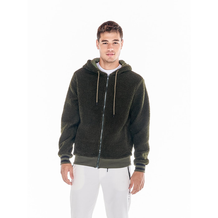 Chaqueta sherpa con capucha en tonos tierra para hombre