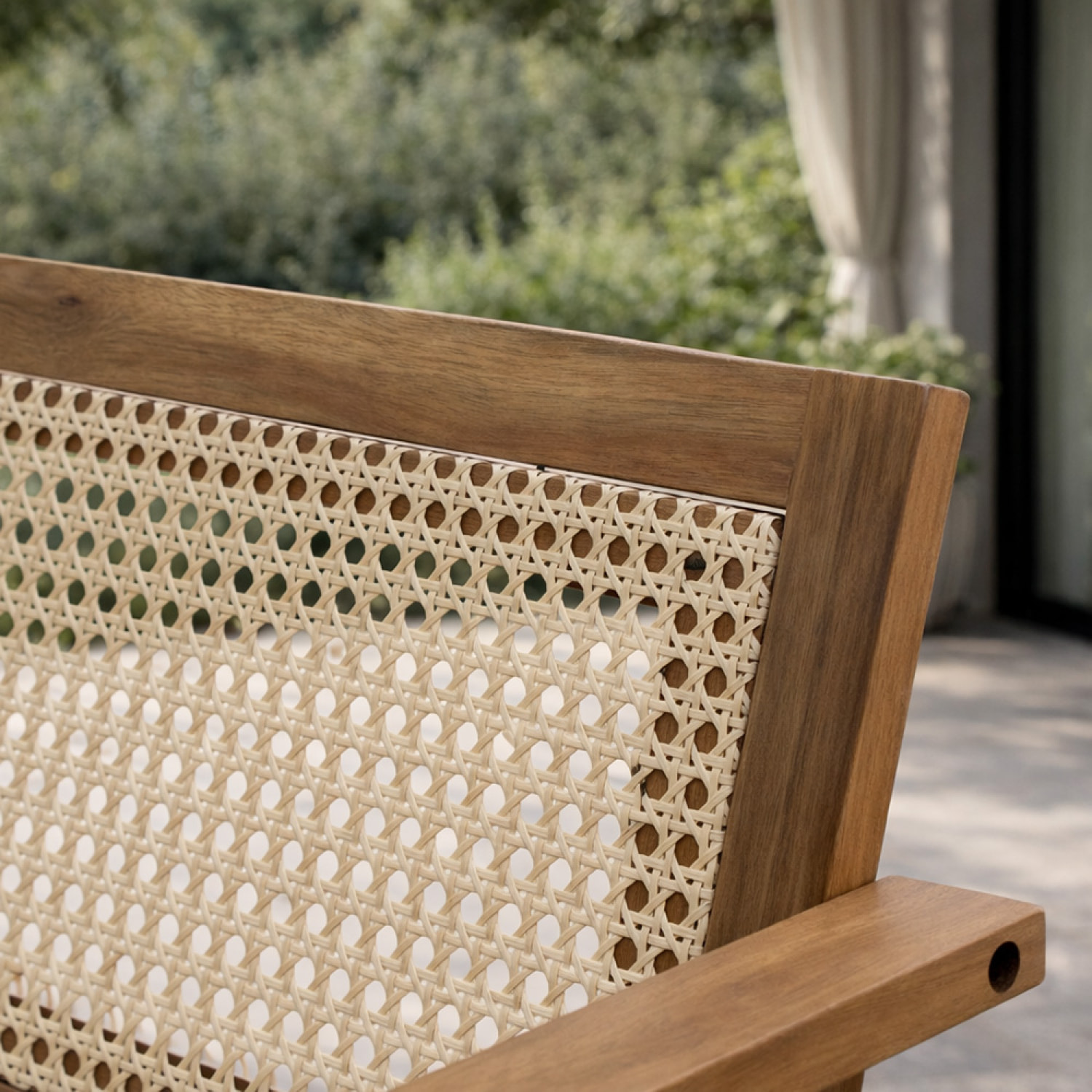 Salon de jardin 4 places en acacia et cannage HOA