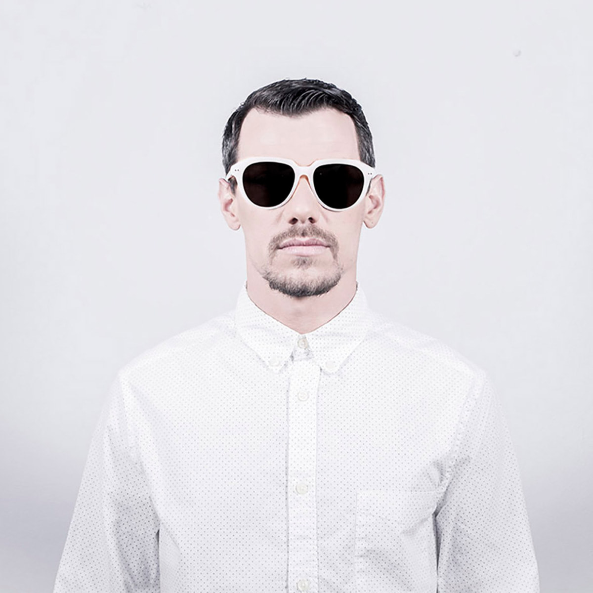 Gafas de sol OCEAN MAVERICKS - Blanco / Rosa esmerilado frente transparente brazo carey y líneas ahumada