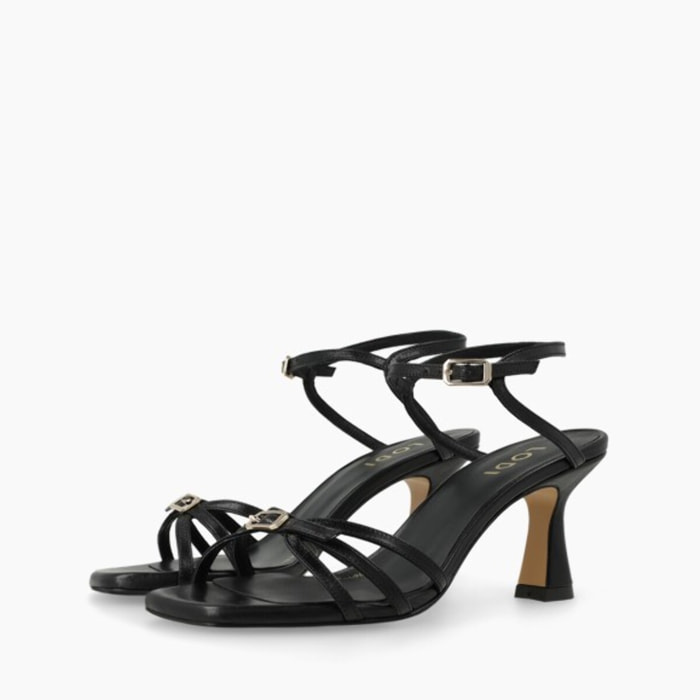 SANDALIAS NEGRAS LUKI