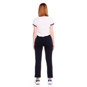 Pantalón de mujer blanco y negro.