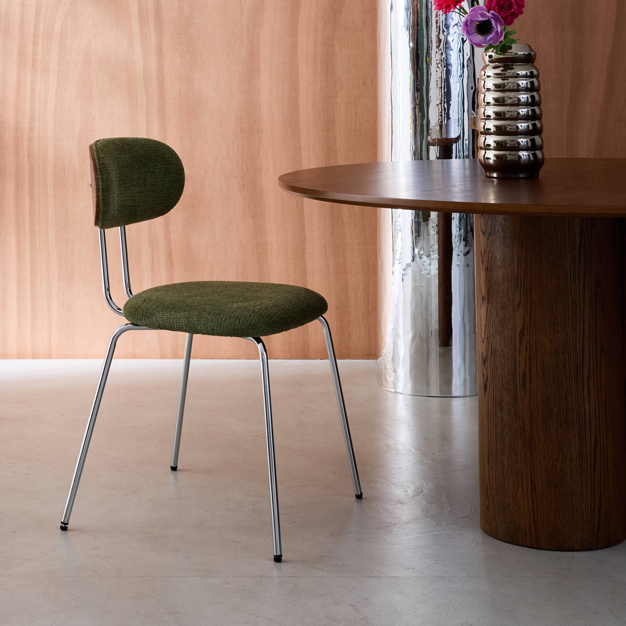 Chaise décor bois courbé teinté noyer et tissu déperlant pieds métal chromé (lot de 2) ERIN