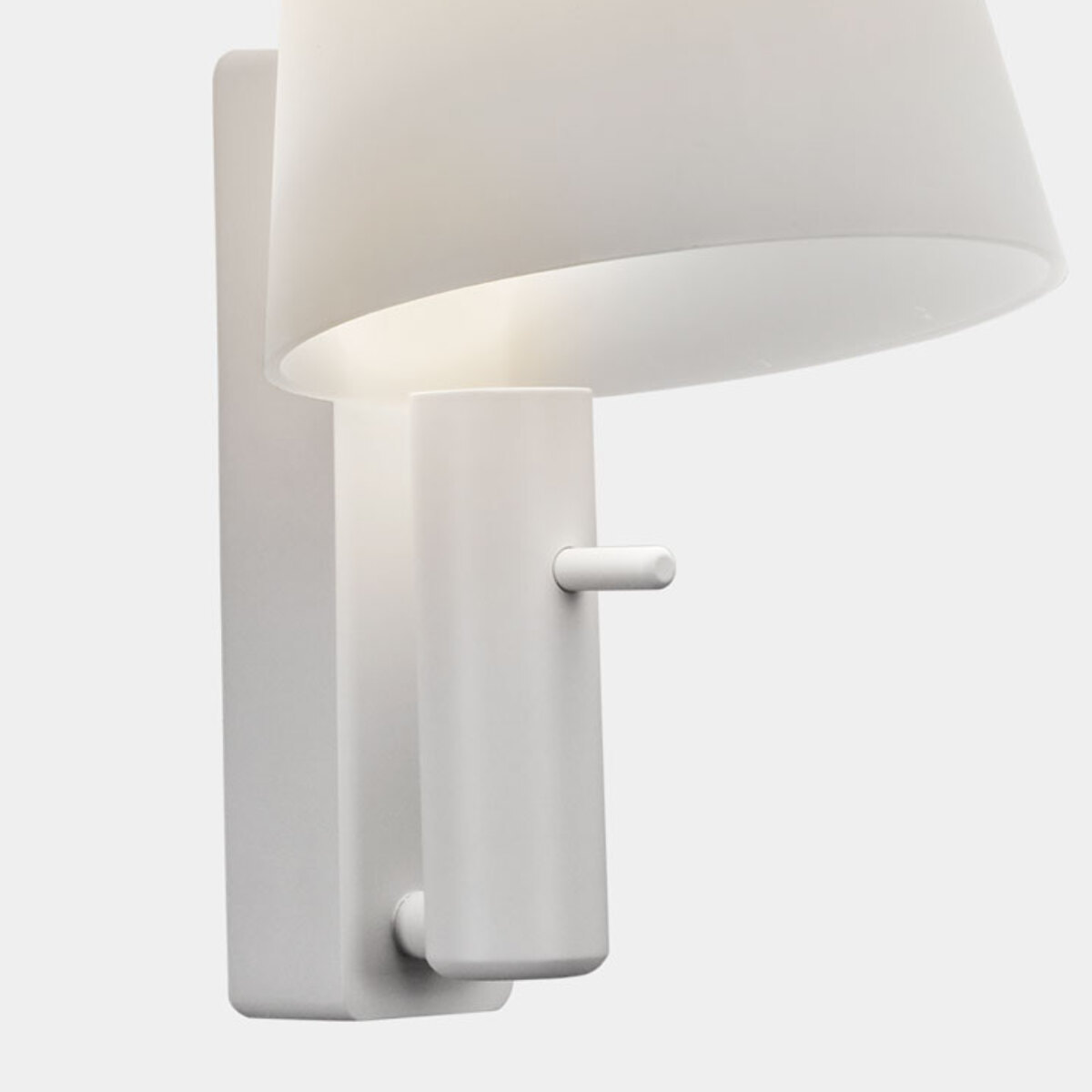 LEDS C4 Aplique Read Me Led 4.8W Blanco Cálido - 3000K On-Off Blanco 388Lm