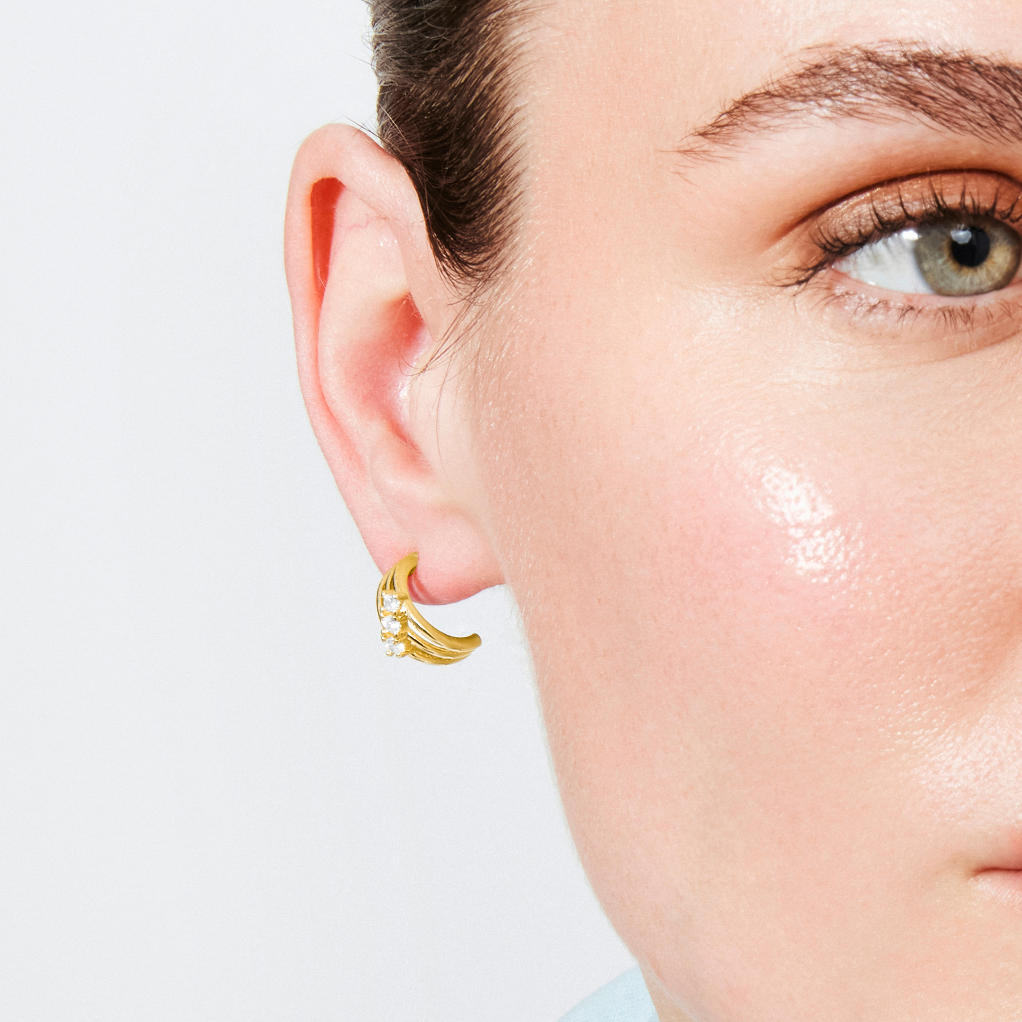 Pendientes de Circonita Brillante acabado en oro amarillo de 18k
