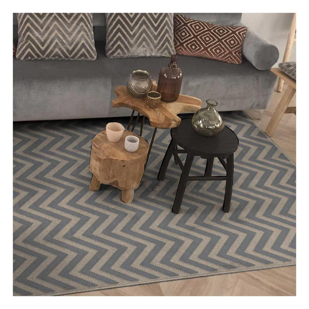 Tapis fin en viscose motif géométrique en relief