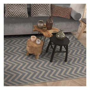 Tapis fin en viscose motif géométrique en relief