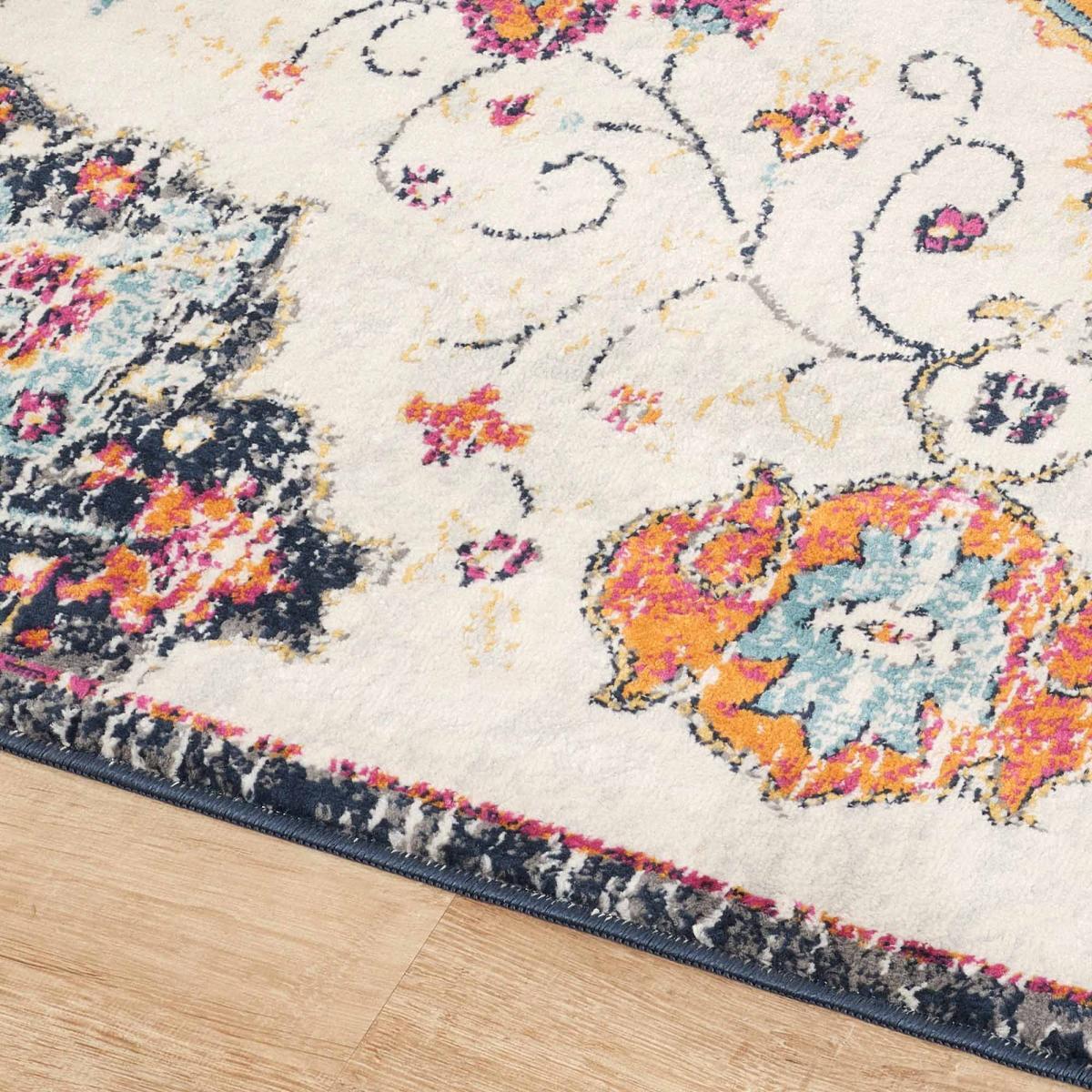 Tapis LAVU motif médaillon traditionnel oriental