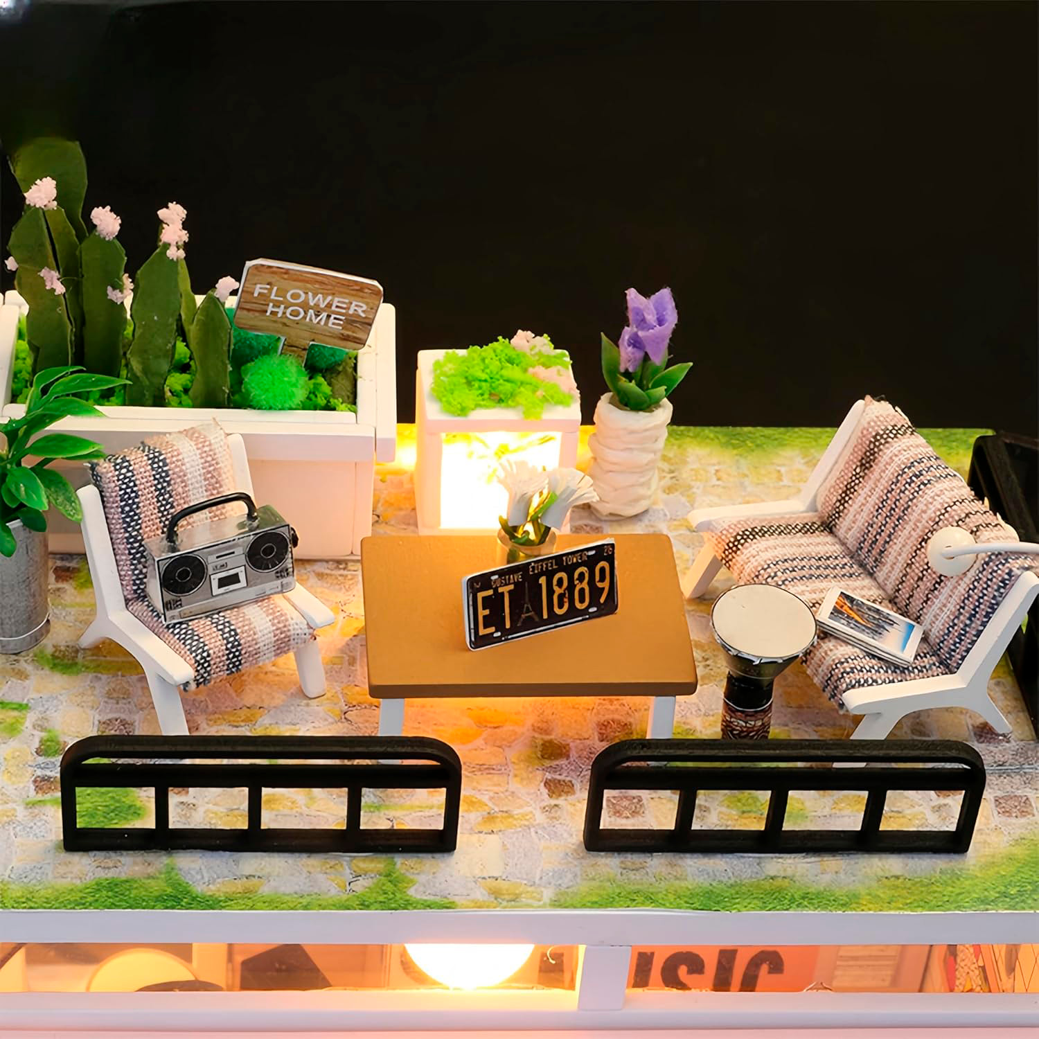 Estudio de música. Maqueta 3D realista con gran detalle y luces led.