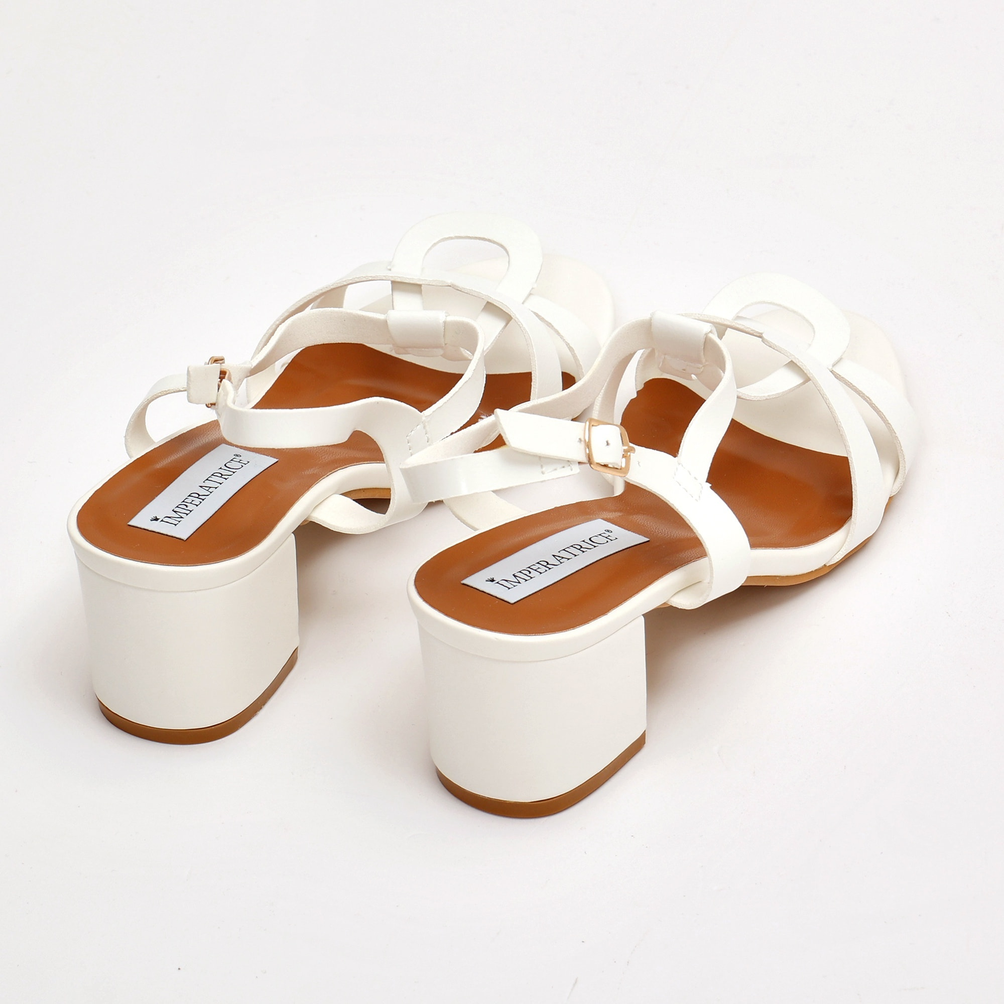 Sandali in simil pelle con tacco comodo