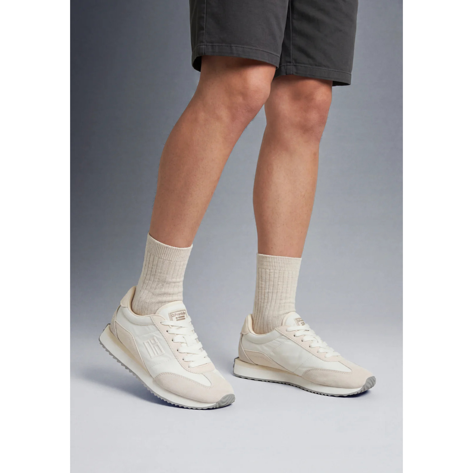 Zapatillas Deportivas Unisex Estilo Retro en Triple Blanco