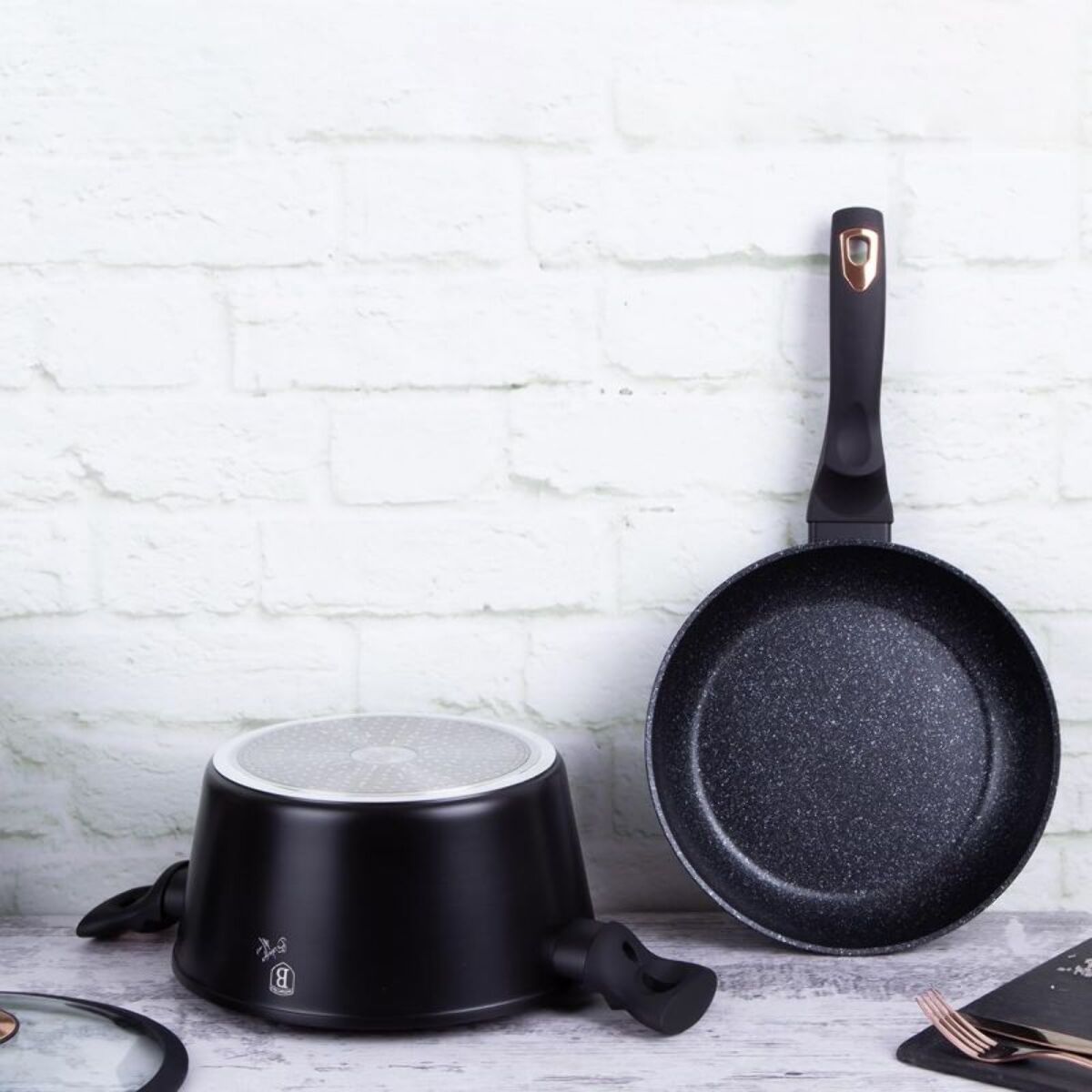 Batterie de cuisine 4 pièces Rose Noir BerlingerHaus BH-7741T