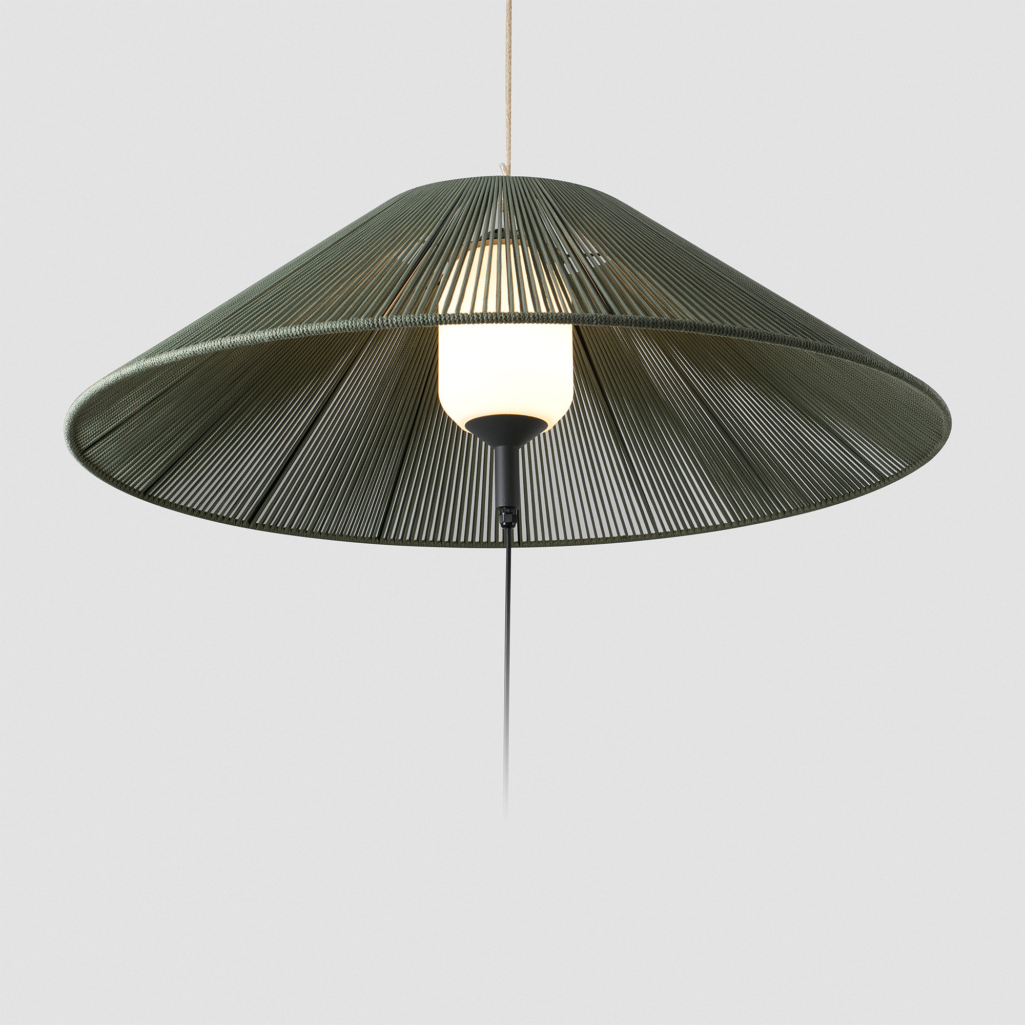 SAIGON OUT C100 Lampe portable et suspension vert olive hole cap